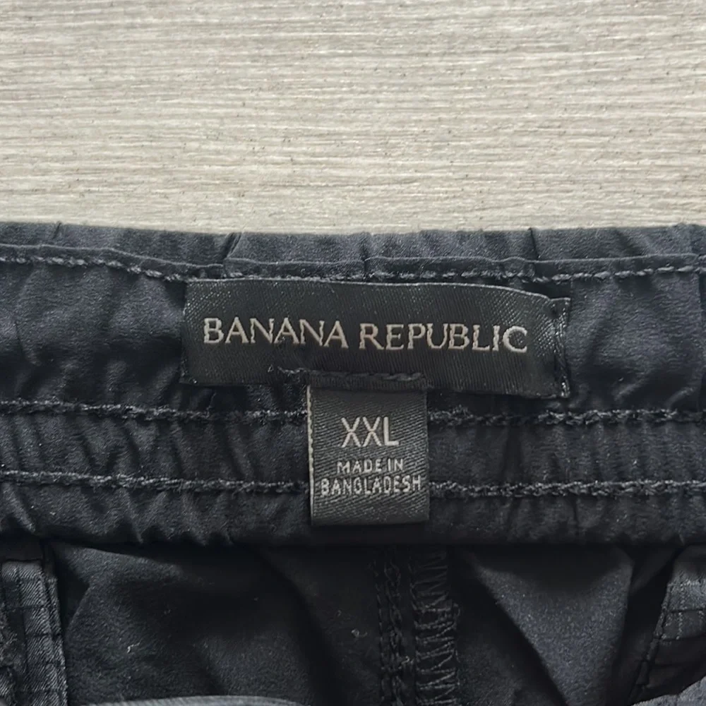 Banana Republic mens XXL black travel joggers